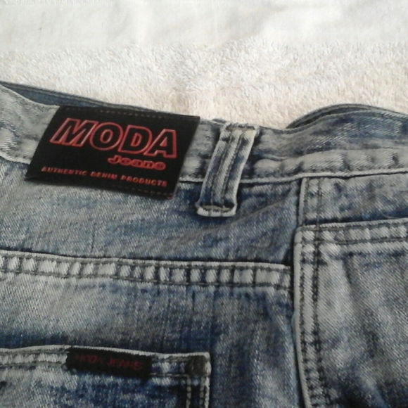 Pants - Picture 2 of 3